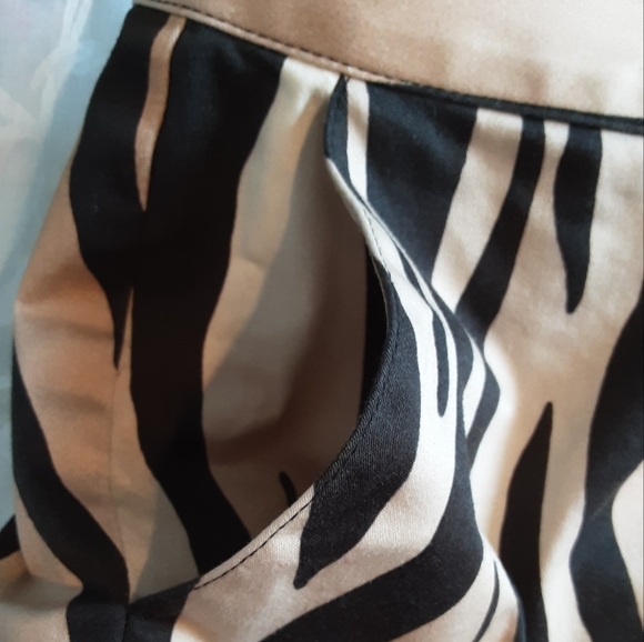 St. John Fancy Brown & Camel Animal Print Pants EMMA - Picture 3 of 7